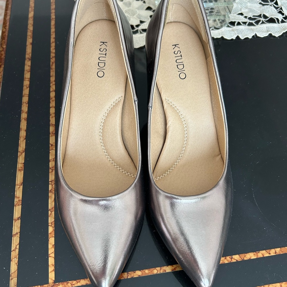 Classy Pointed Toe Heels